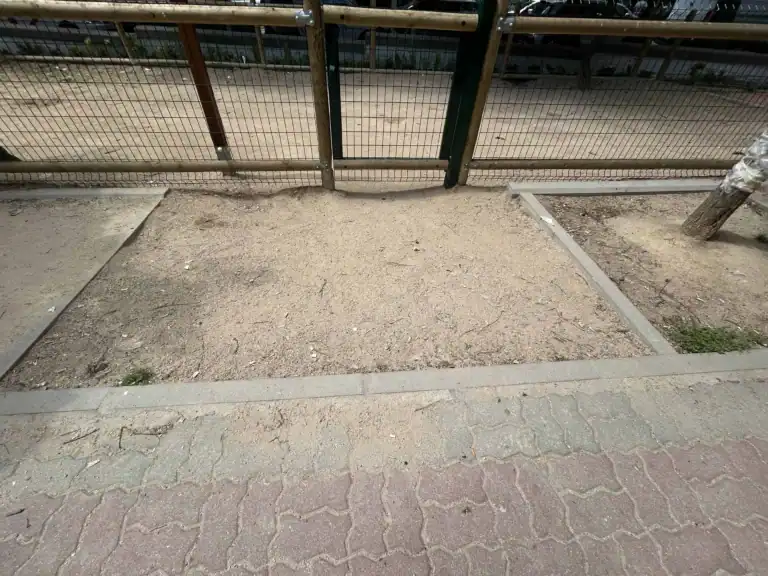Entrada del área canina de Vistalegre