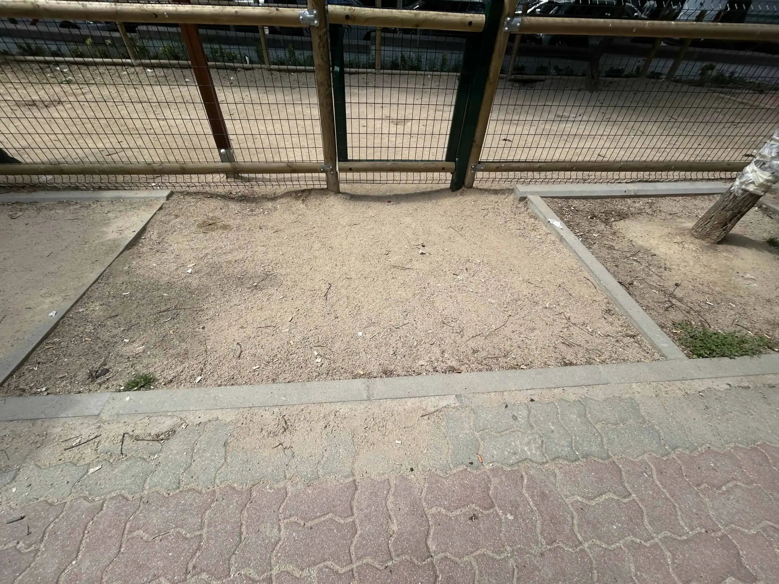 Entrada del área canina de Vistalegre